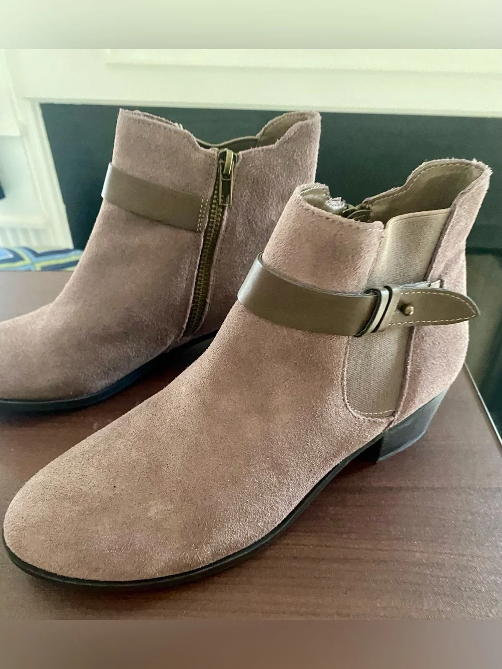Steve Madden Suede Ankle Boots in Taupe with Brown Strap